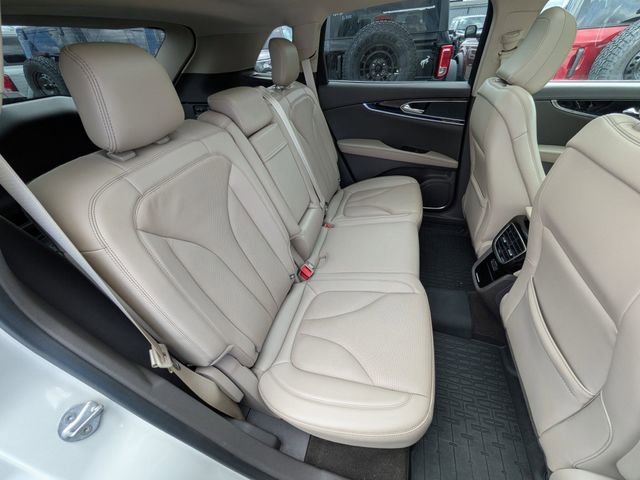 Used 2023 Lincoln Nautilus Reserve image 21