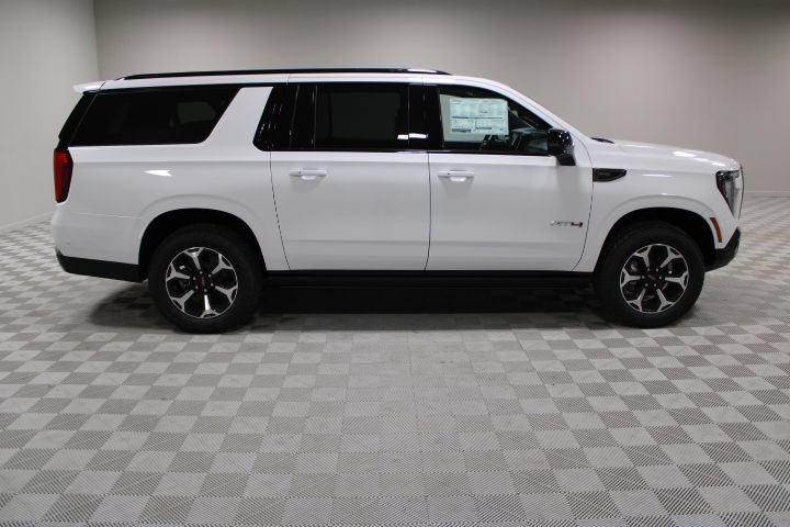 New 2026 GMC Yukon XL AT4 w/ AT4 Premium Plus Package AWD/4WD image 13