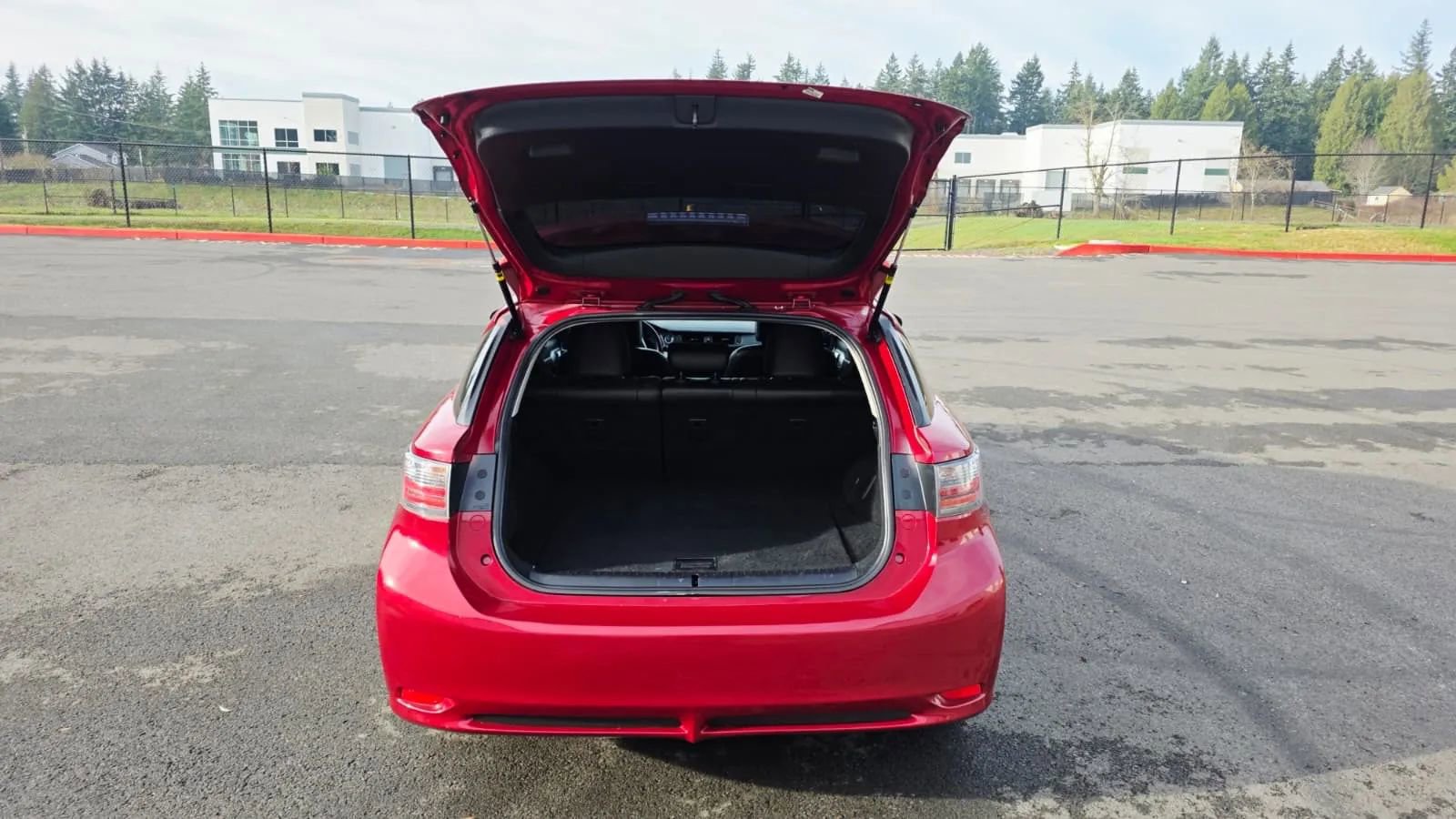 Used 2013 Lexus CT 200h FWD image 17