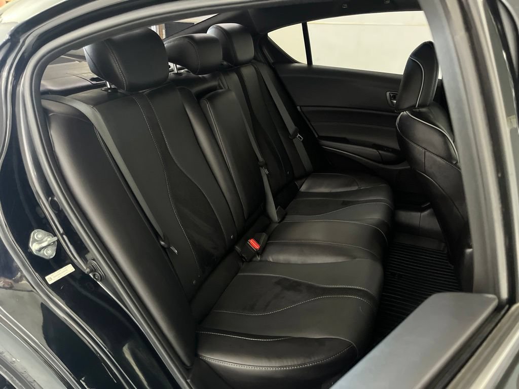 Used 2020 Acura ILX w/ Premium & A-SPEC Package FWD image 20