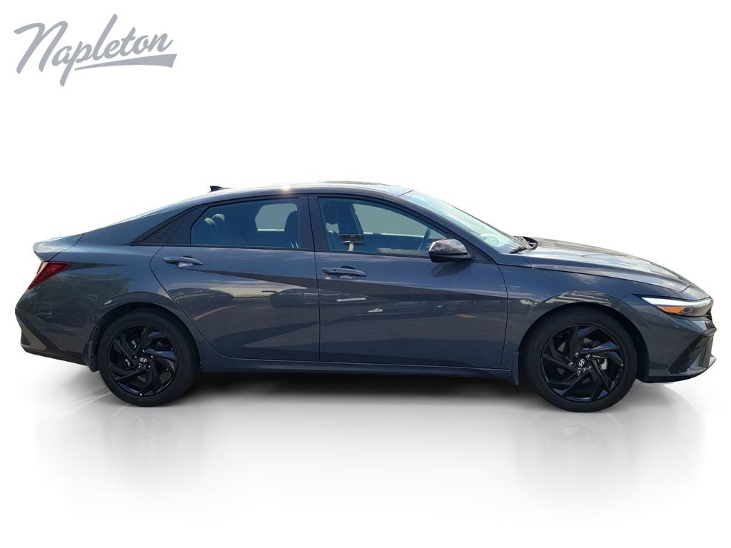 New 2026 Hyundai Elantra Sport FWD image 7