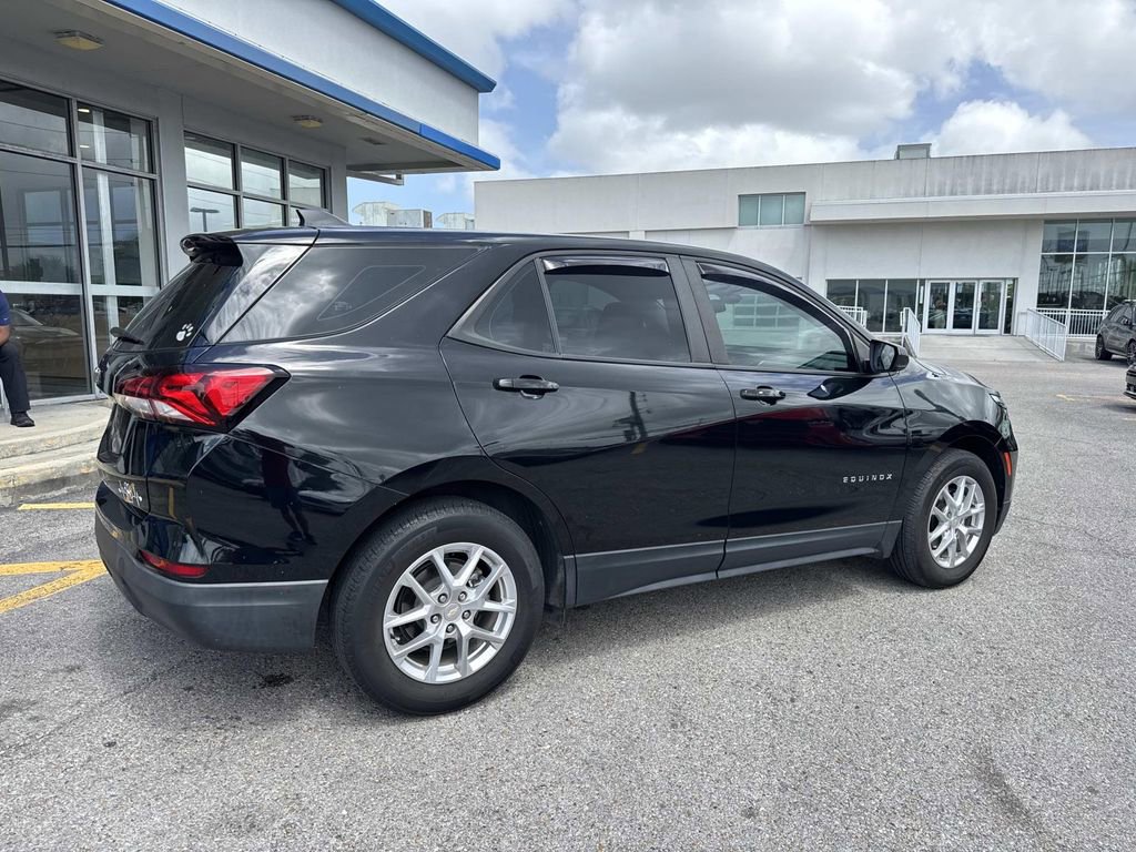 Used 2023 Chevrolet Equinox LS w/ LPO, Floor Liner Package FWD image 8