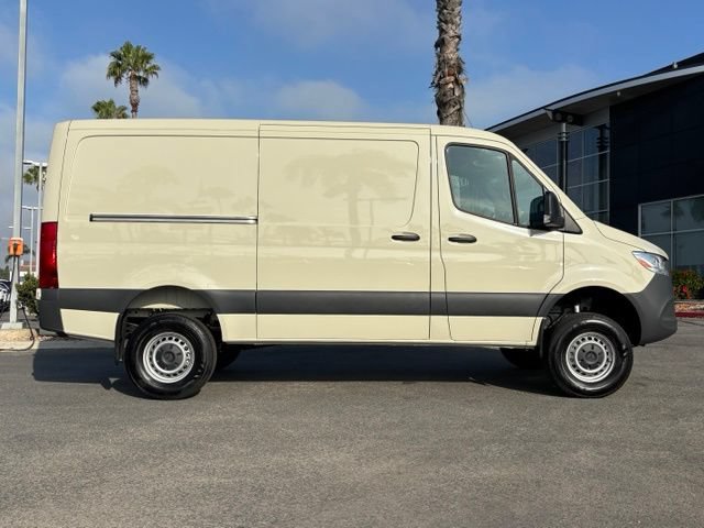 Used 2026 Mercedes-Benz Sprinter 2500 image 3