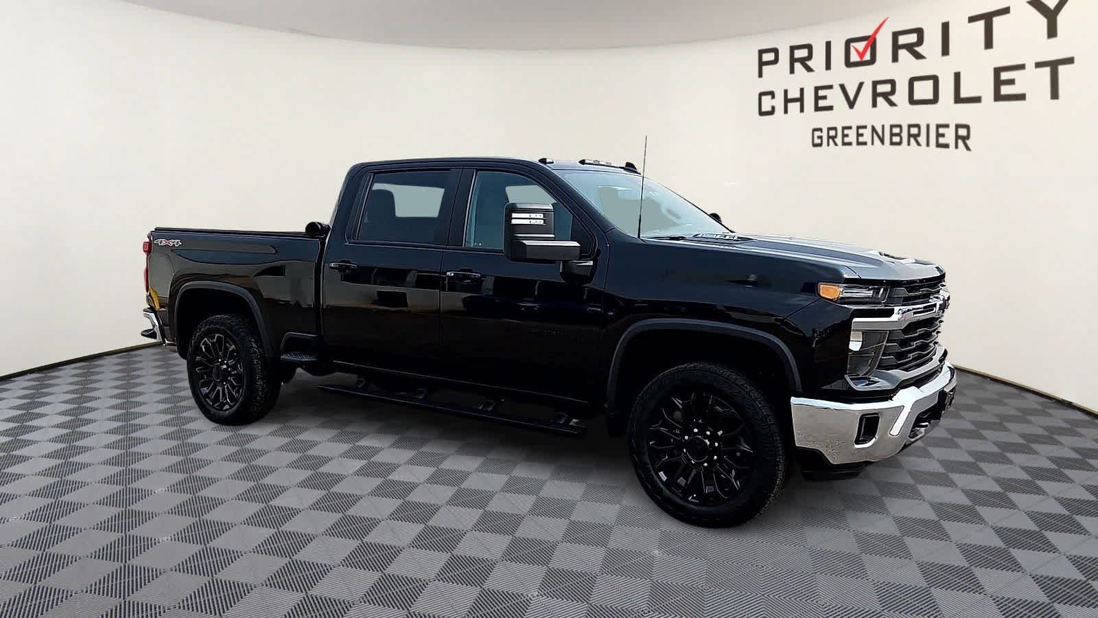 Used 2024 Chevrolet Silverado 2500 LT w/ All Star Edition AWD/4WD image 2