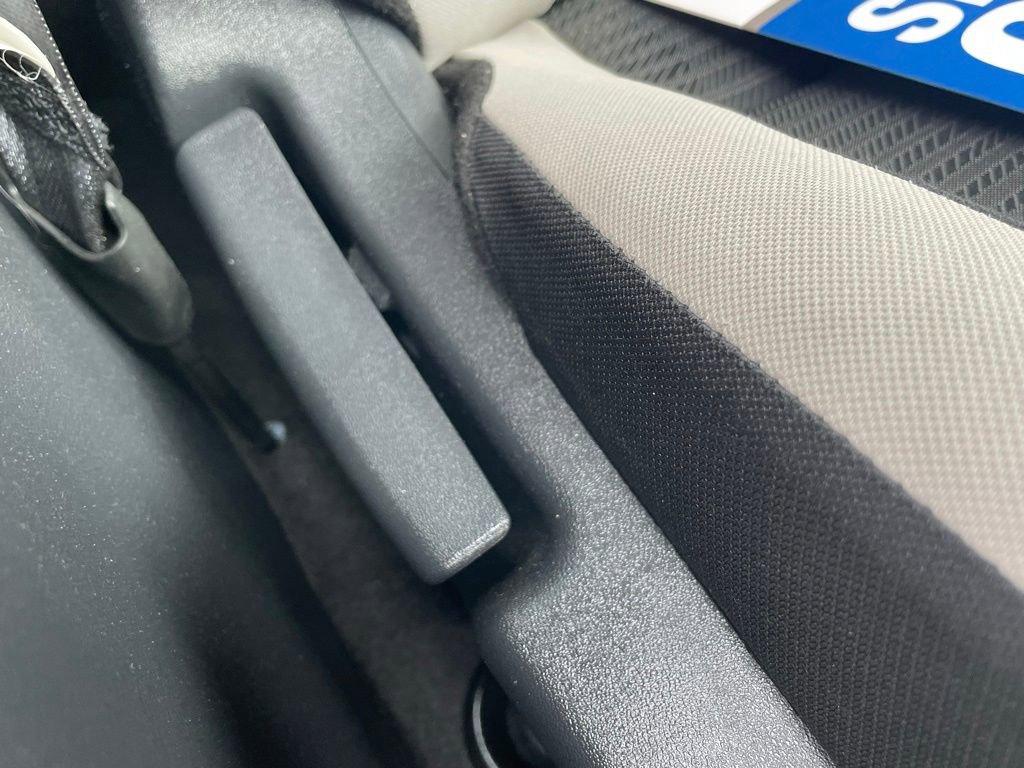 Used 2021 Nissan Versa SV FWD image 12