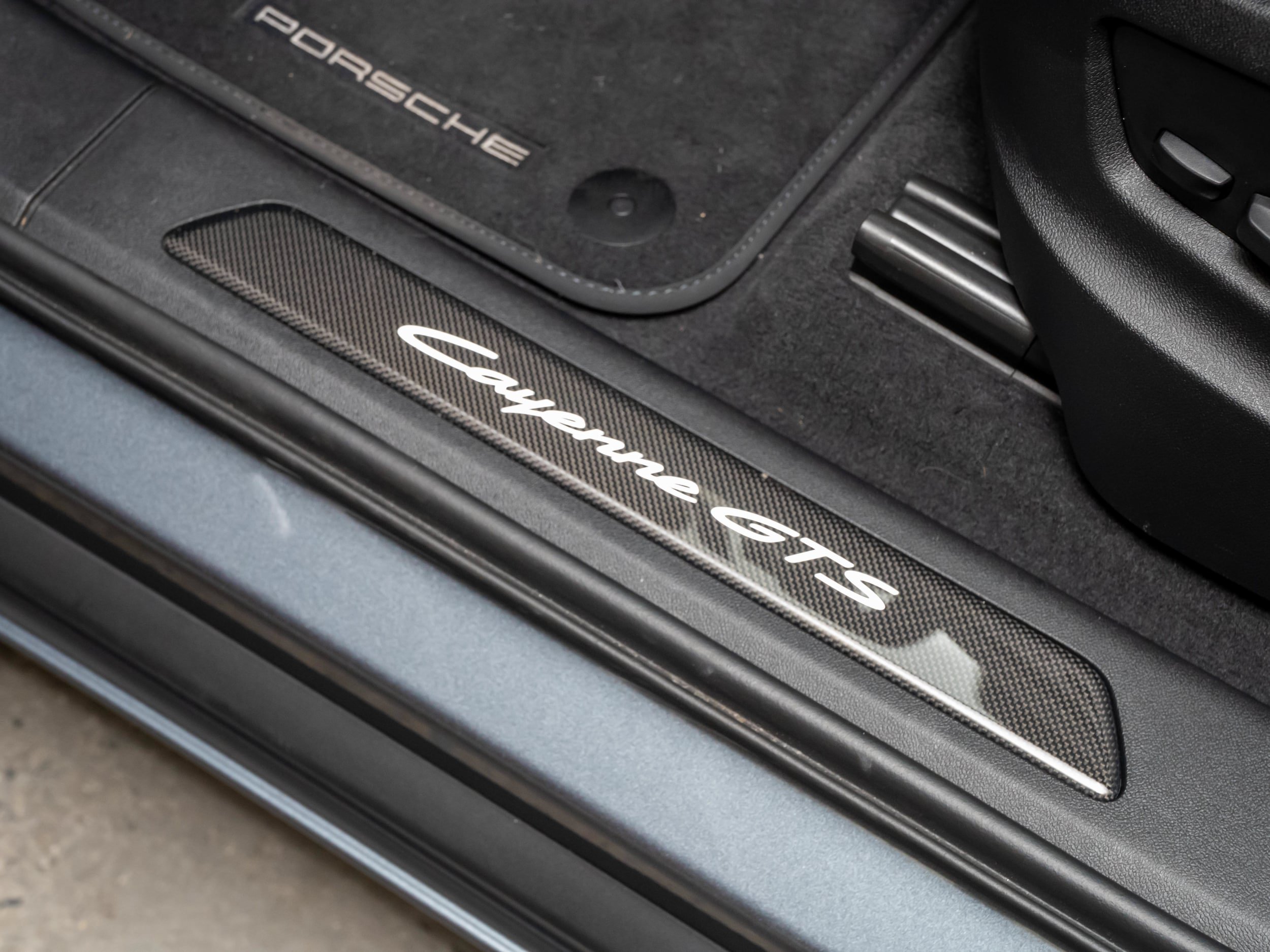 Certified 2026 Porsche Cayenne GTS AWD/4WD image 29