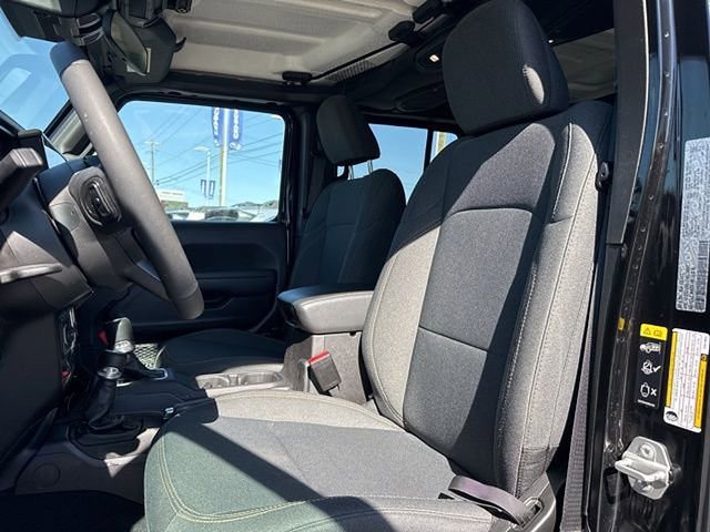 Used 2025 Jeep Wrangler Willys 4xe image 8