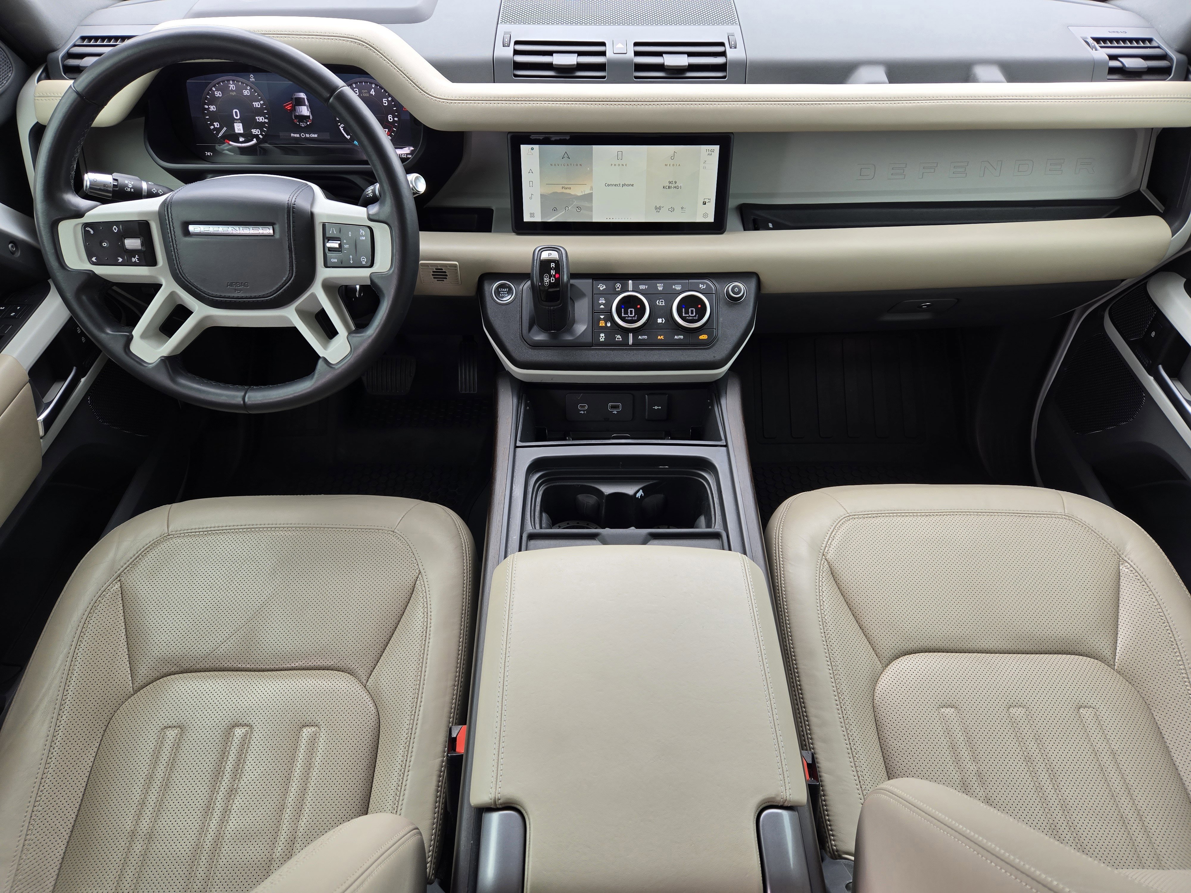 Used 2020 Land Rover Defender 110 HSE AWD/4WD image 28