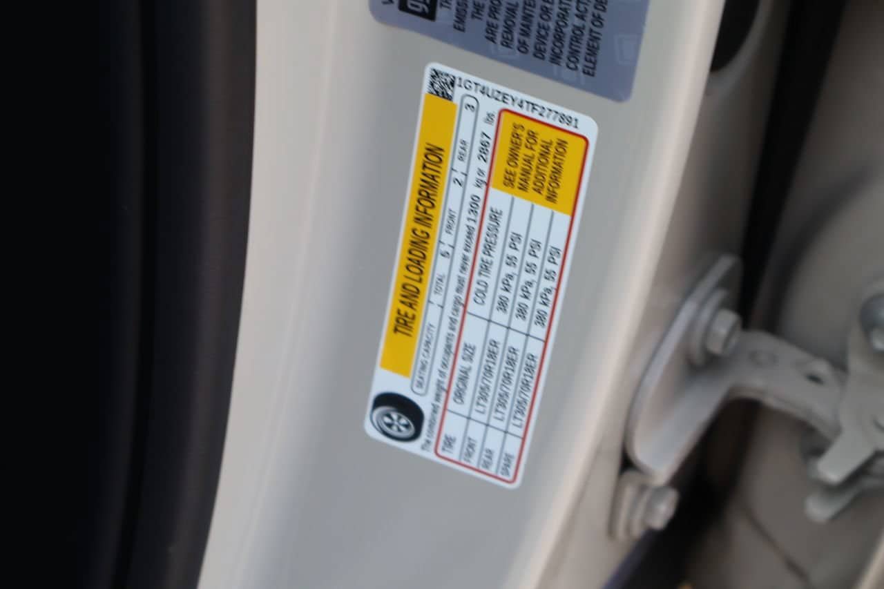 Used 2026 GMC Sierra 2500 AT4X AWD/4WD image 34