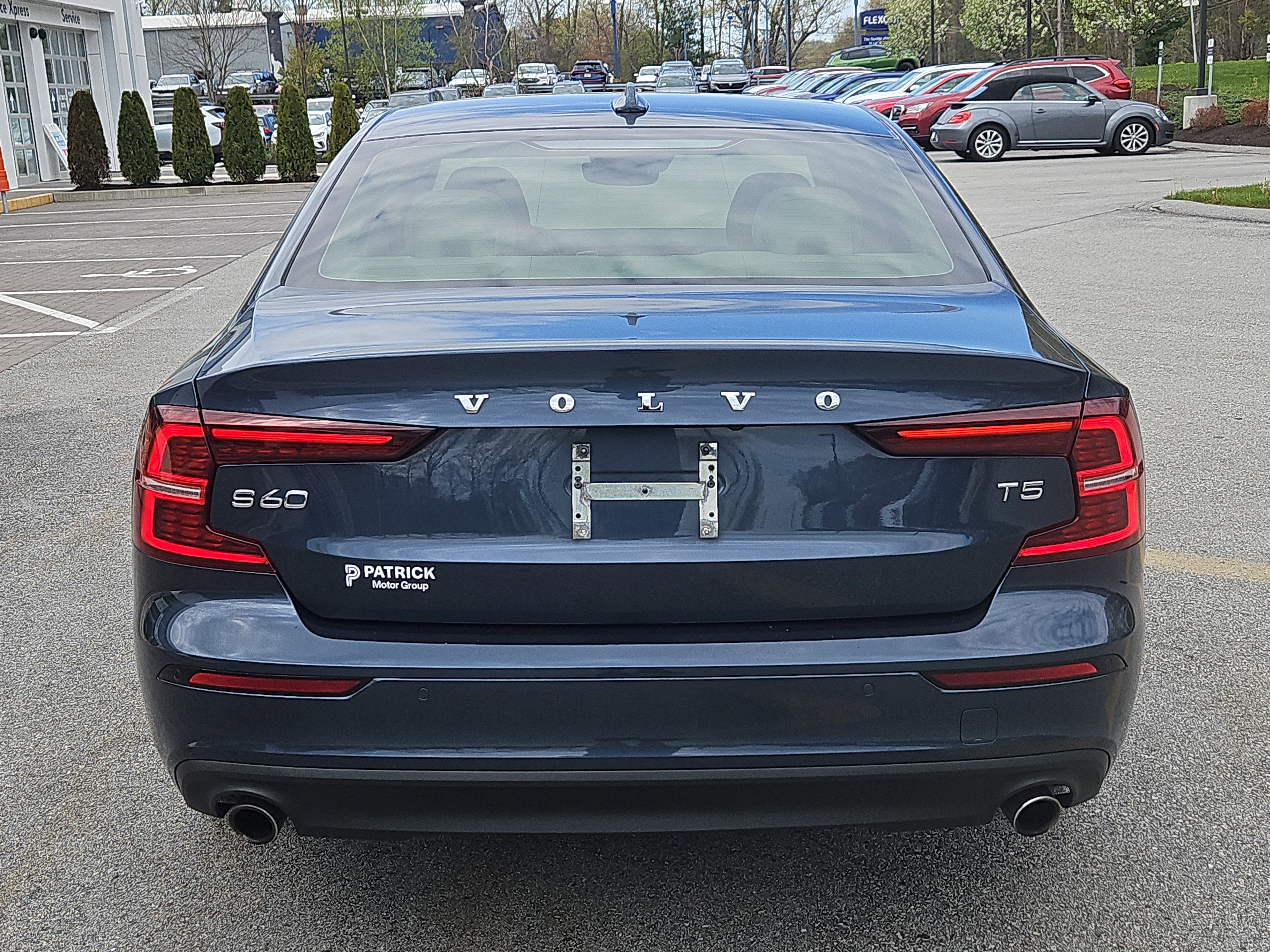 Used 2021 Volvo S60 T5 Momentum w/ Premium Package FWD image 25