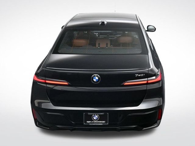 New 2026 BMW 740i w/ Executive Package RWD image 33