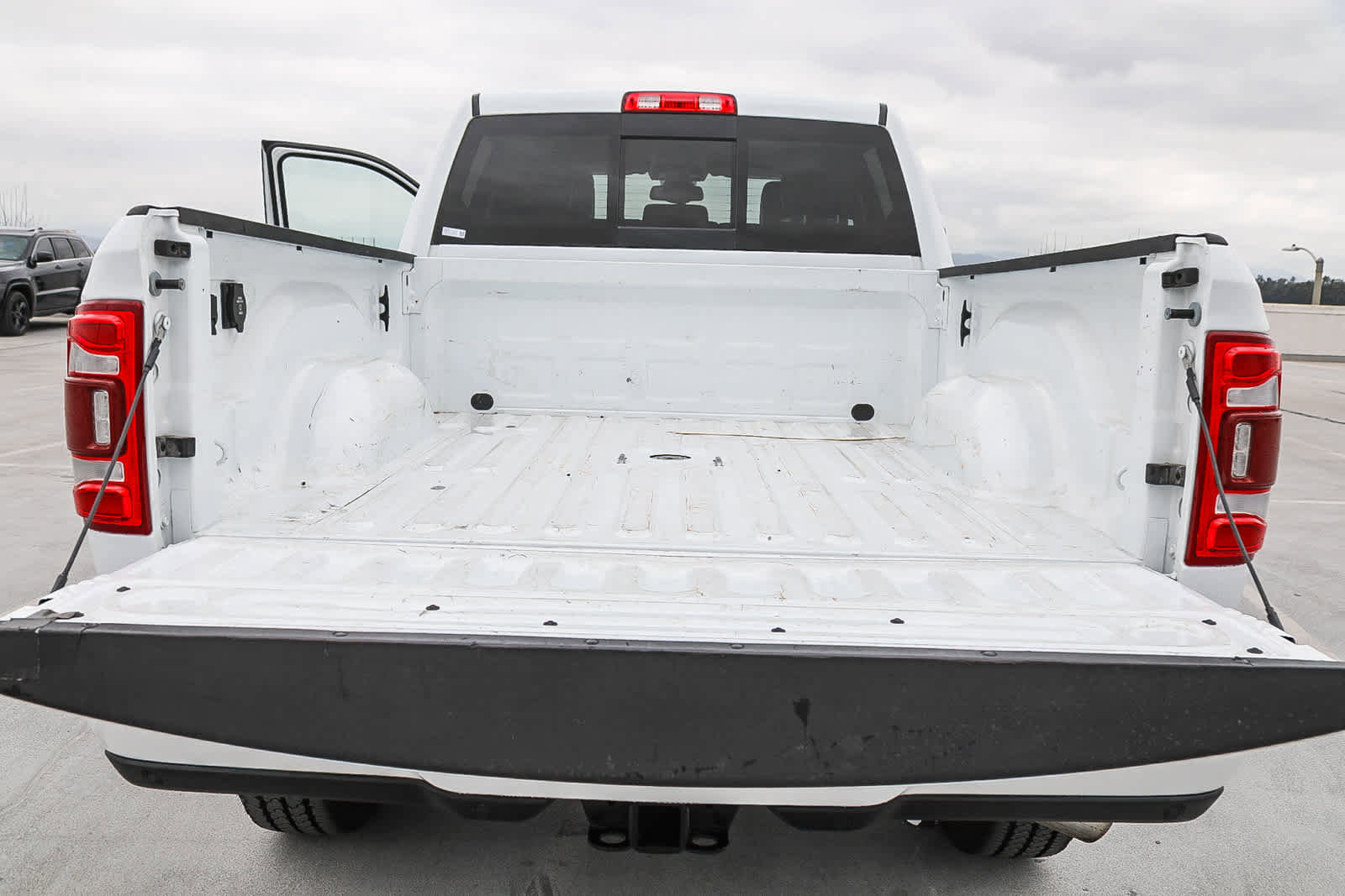 Used 2024 RAM 2500 Laramie image 24