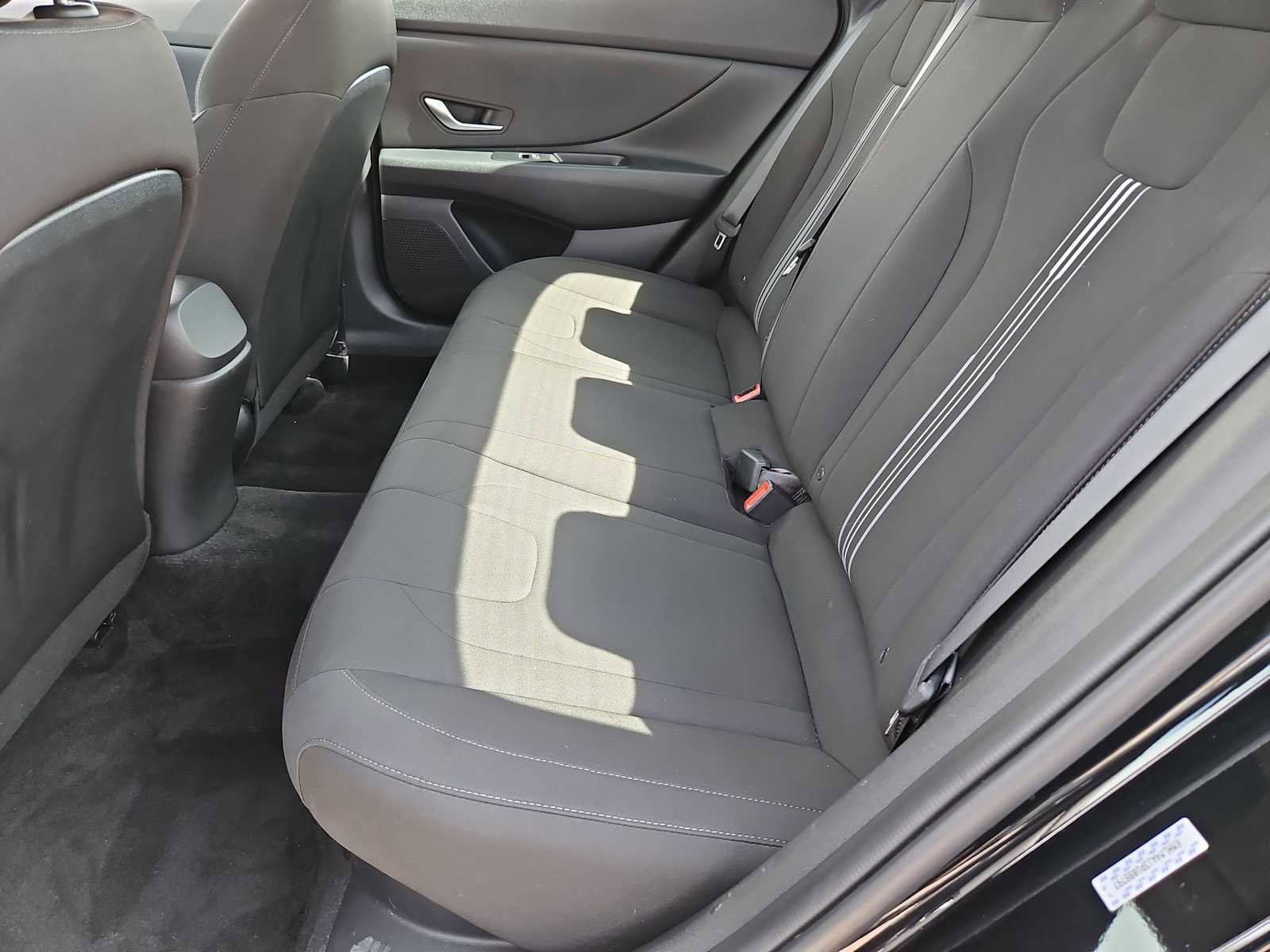 Certified 2023 Hyundai Elantra Blue FWD image 19