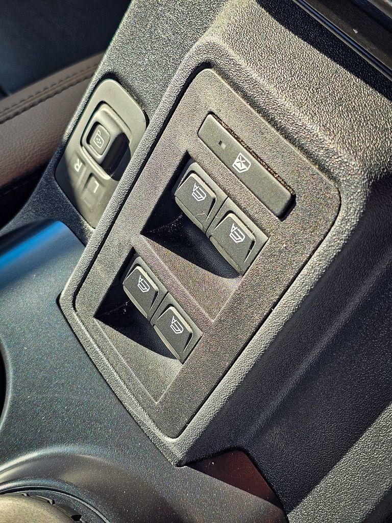 Used 2024 Ford Bronco Wildtrak image 26