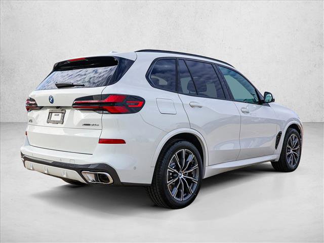 New 2026 BMW X5 xDrive50e w/ M Sport Package AWD/4WD image 5