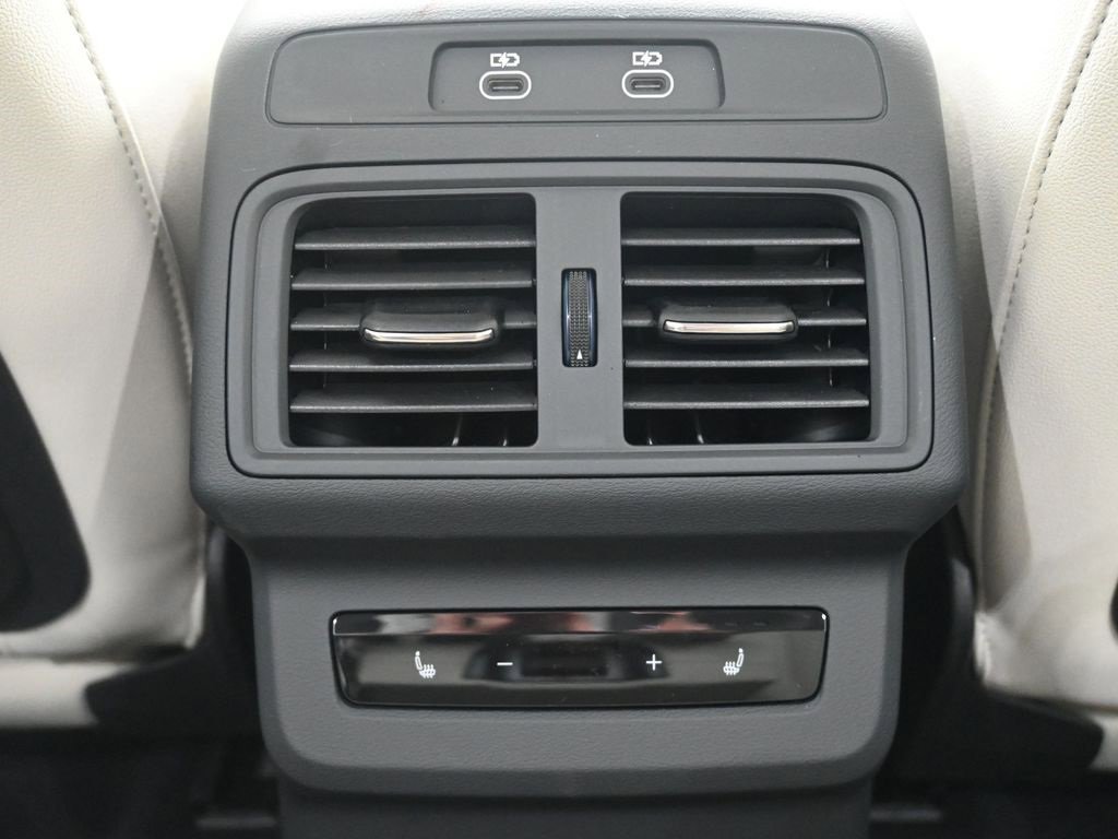 New 2025 Audi Q5 Prestige image 24