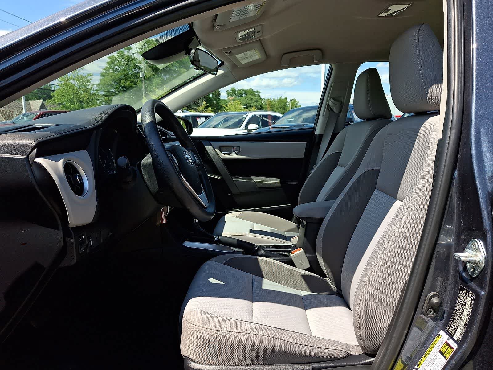 Certified 2018 Toyota Corolla LE FWD image 15