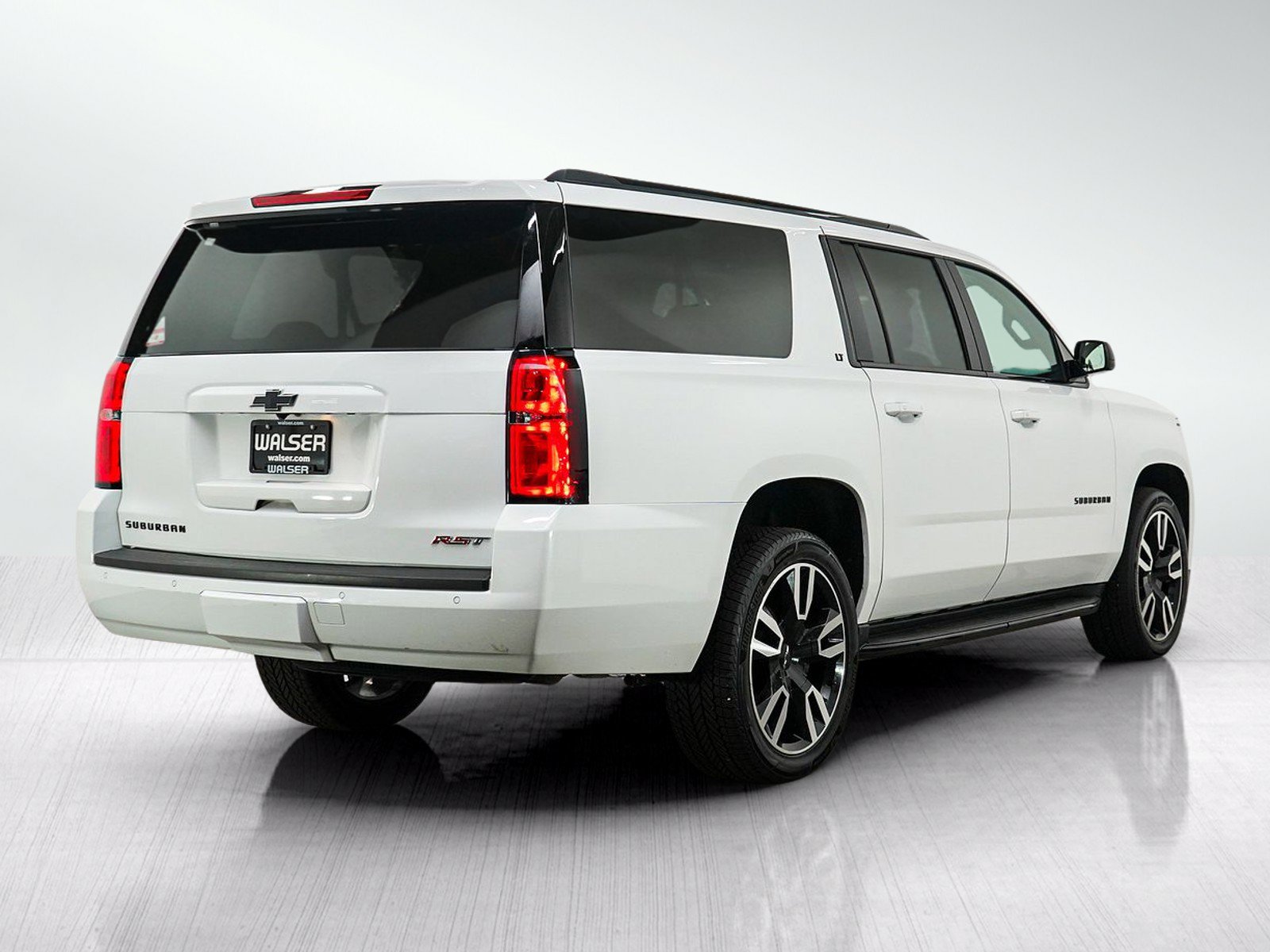 Used 2020 Chevrolet Suburban LT AWD/4WD image 5