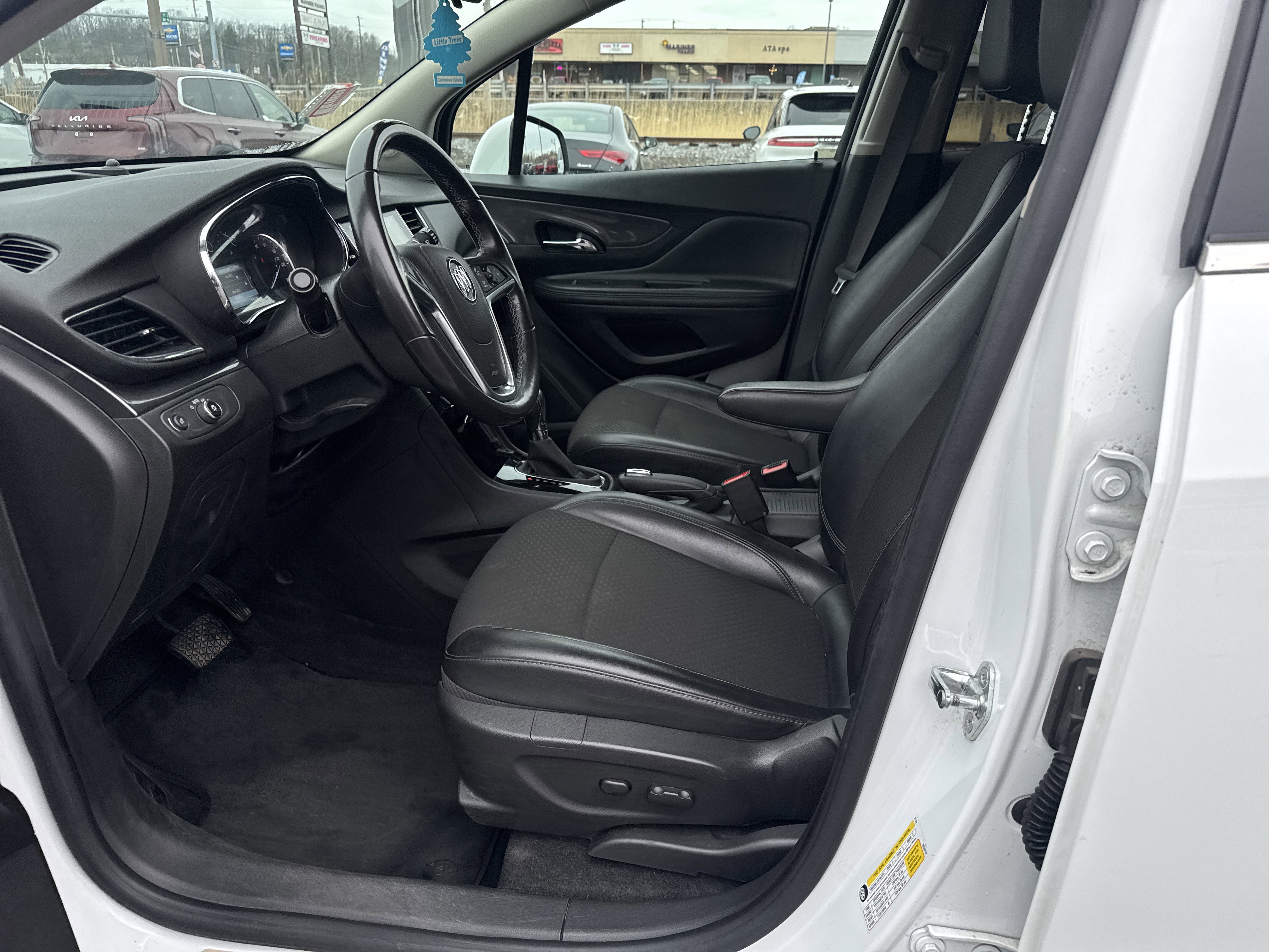 Used 2019 Buick Encore Preferred w/ Safety Package image 12