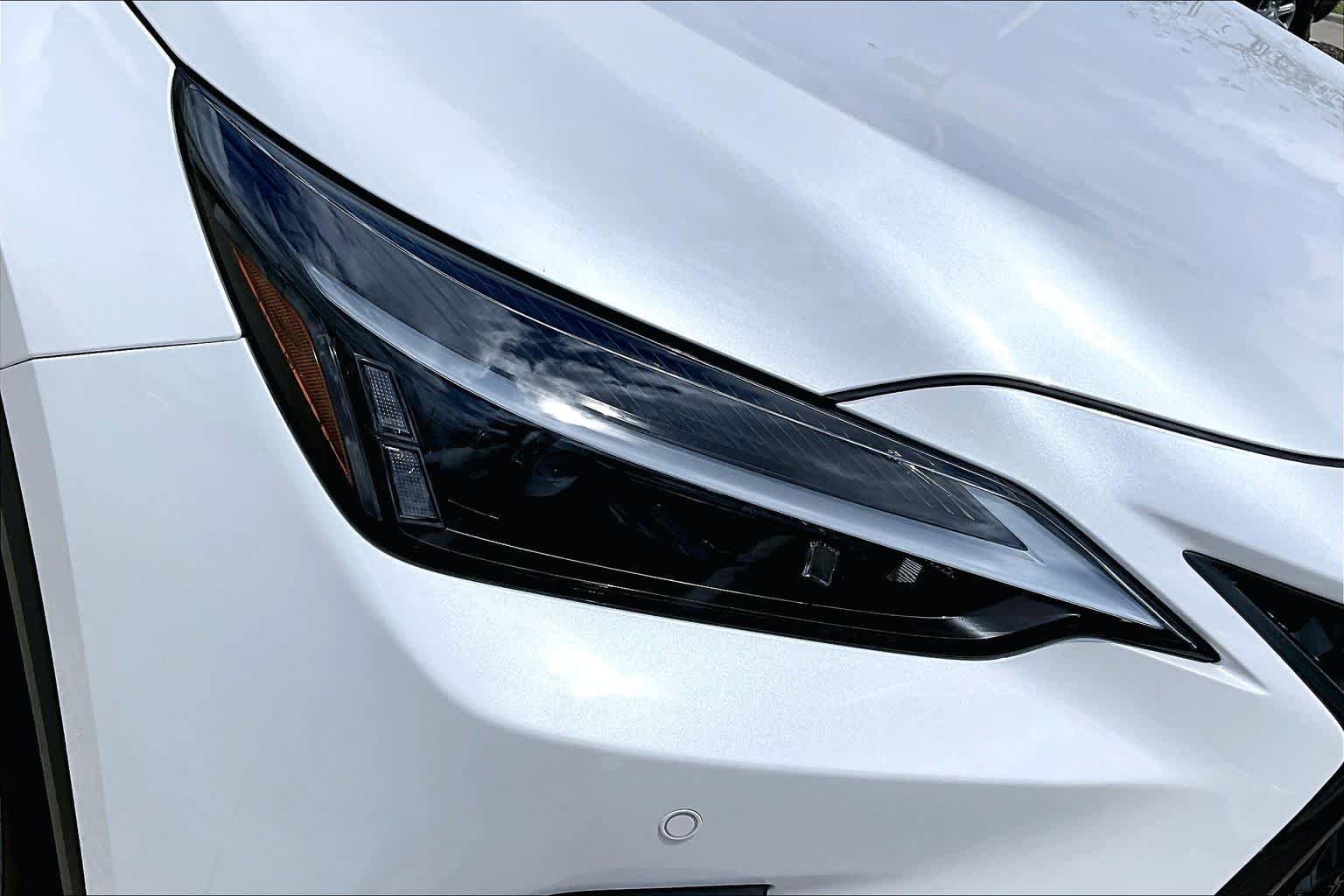 Used 2025 Lexus NX 250 FWD w/ Accessory Package (Z1) image 25