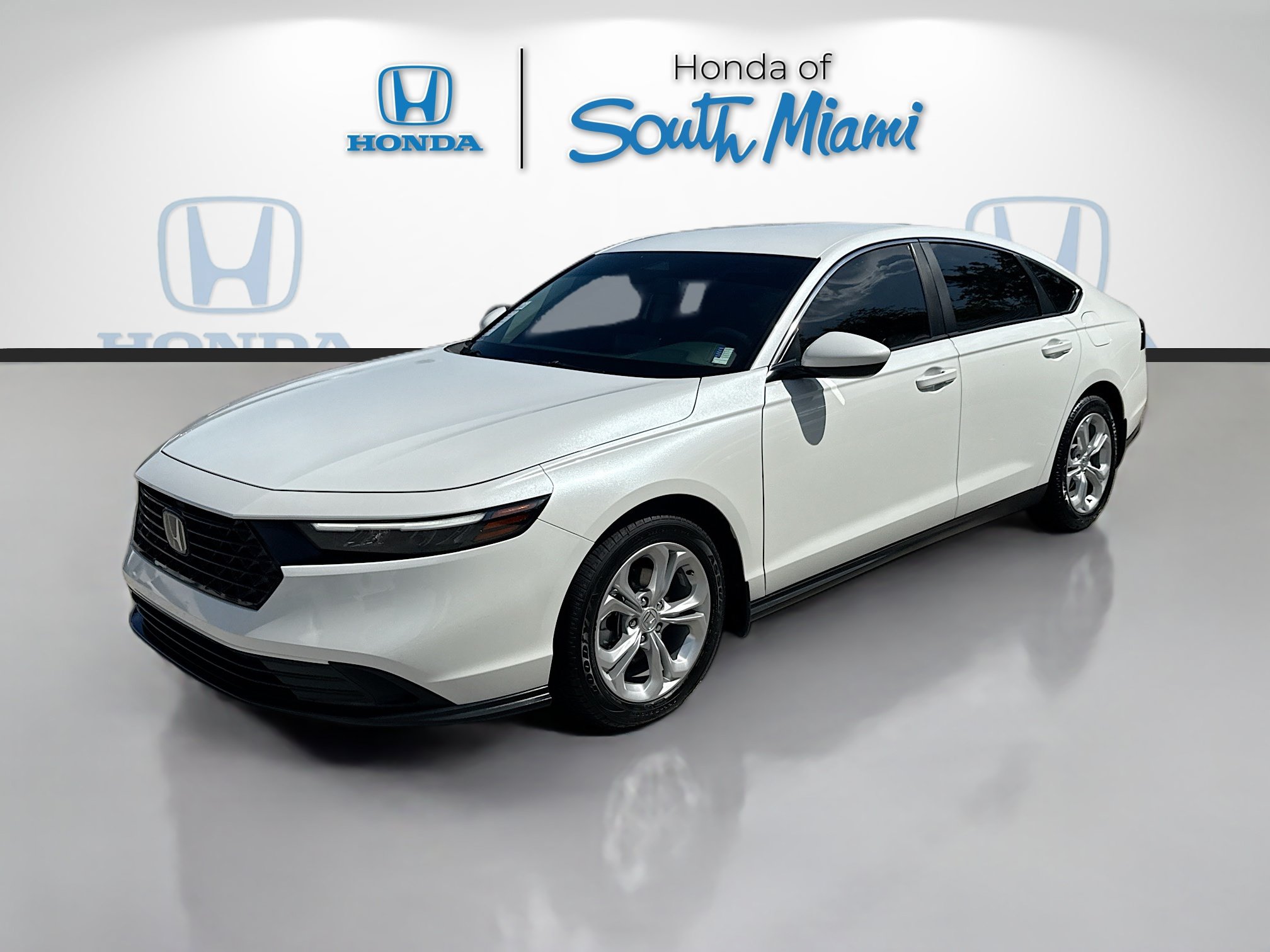 Certified 2024 Honda Accord LX image 3
