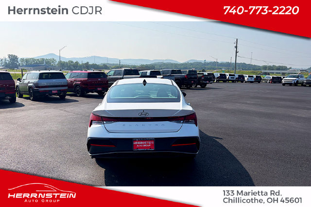 Used 2024 Hyundai Elantra SEL FWD image 20