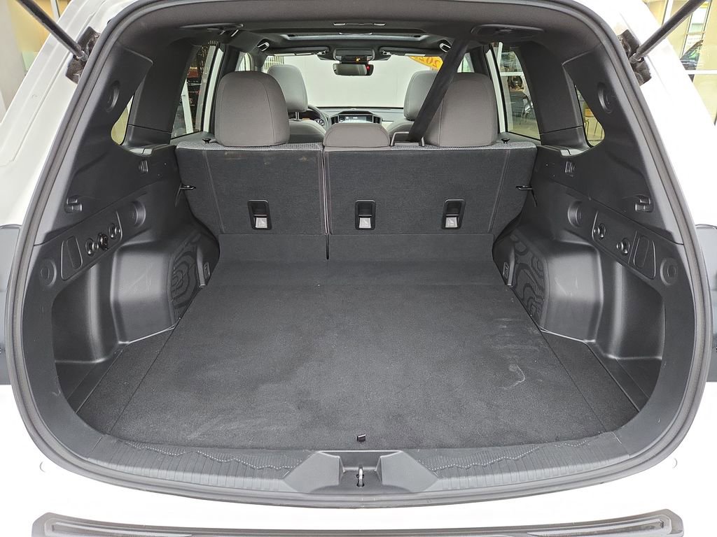 Used 2025 Subaru Forester Premium image 28