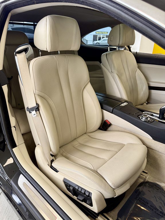 Used 2012 BMW 650i Coupe image 16