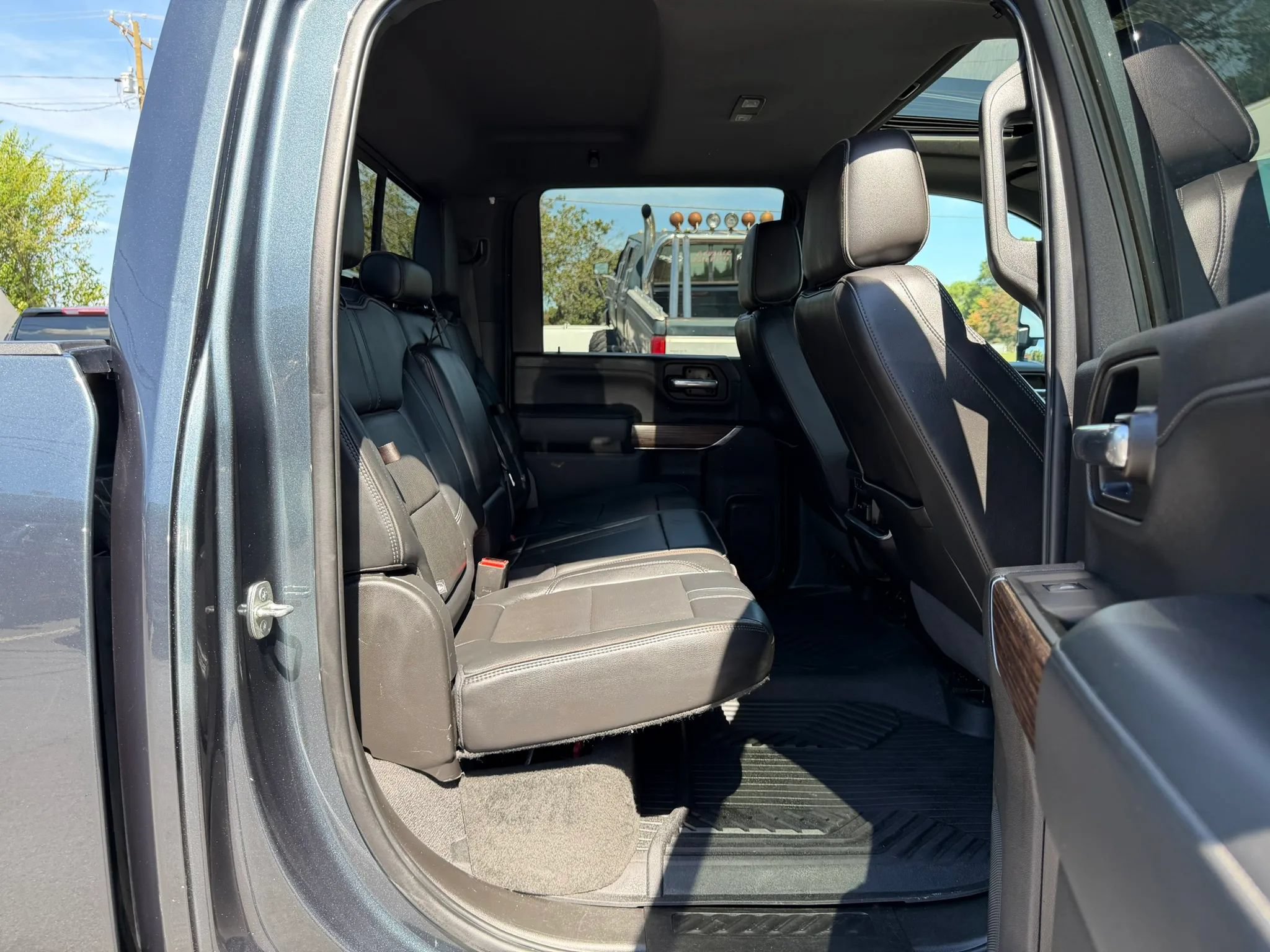 Used 2020 Chevrolet Silverado 2500 High Country w/ Z71 Off-Road Package AWD/4WD image 26