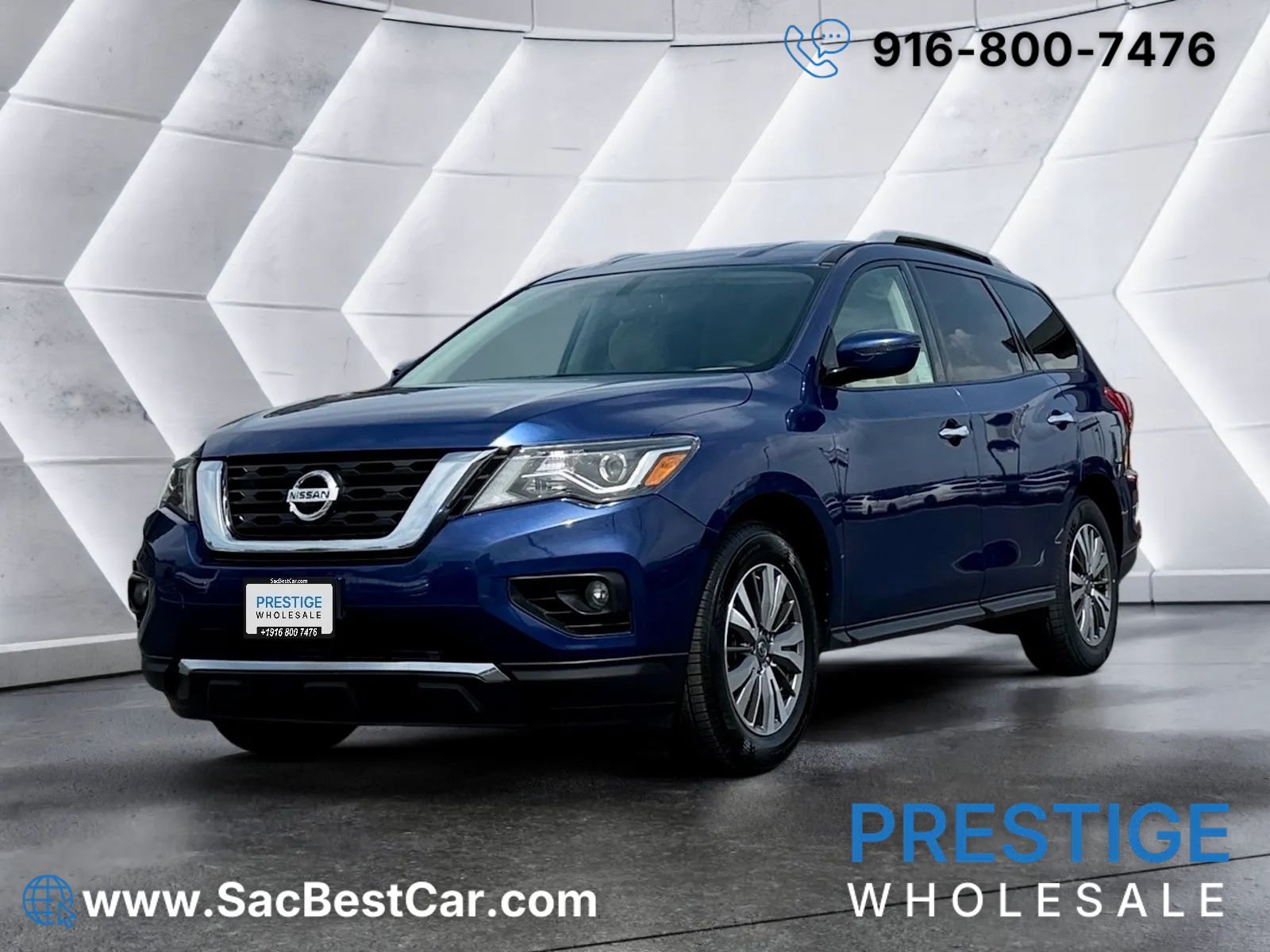 Used 2019 Nissan Pathfinder SV FWD image 1
