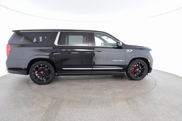 Used 2023 GMC Yukon XL Denali image 21