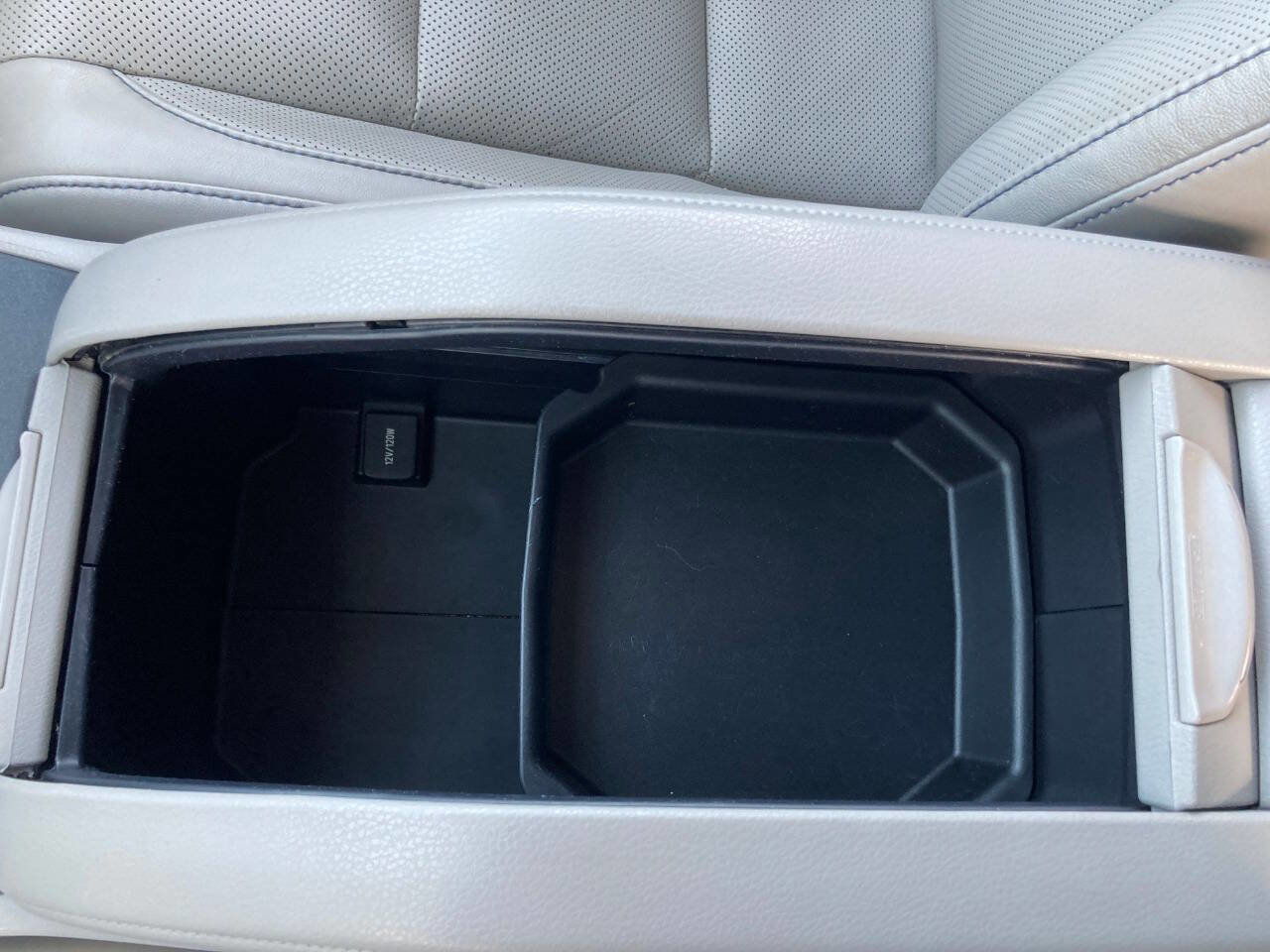 Used 2015 Toyota Highlander Limited image 27