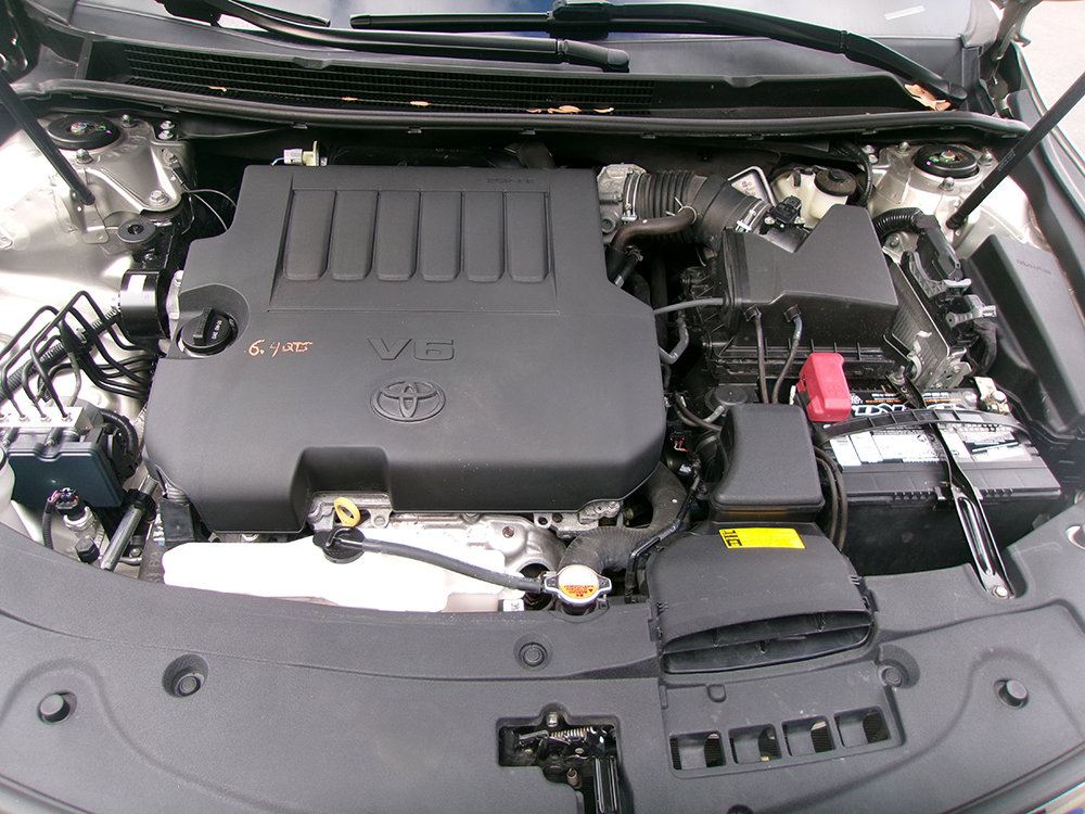 Used 2015 Toyota Avalon XLE w/ Preferred Accessory Package FWD image 8