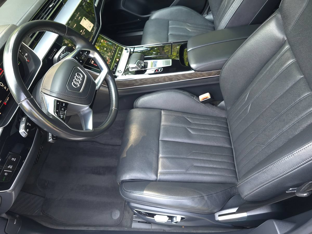 Used 2023 Audi A8 L 3.0T w/ Executive Package AWD/4WD image 12
