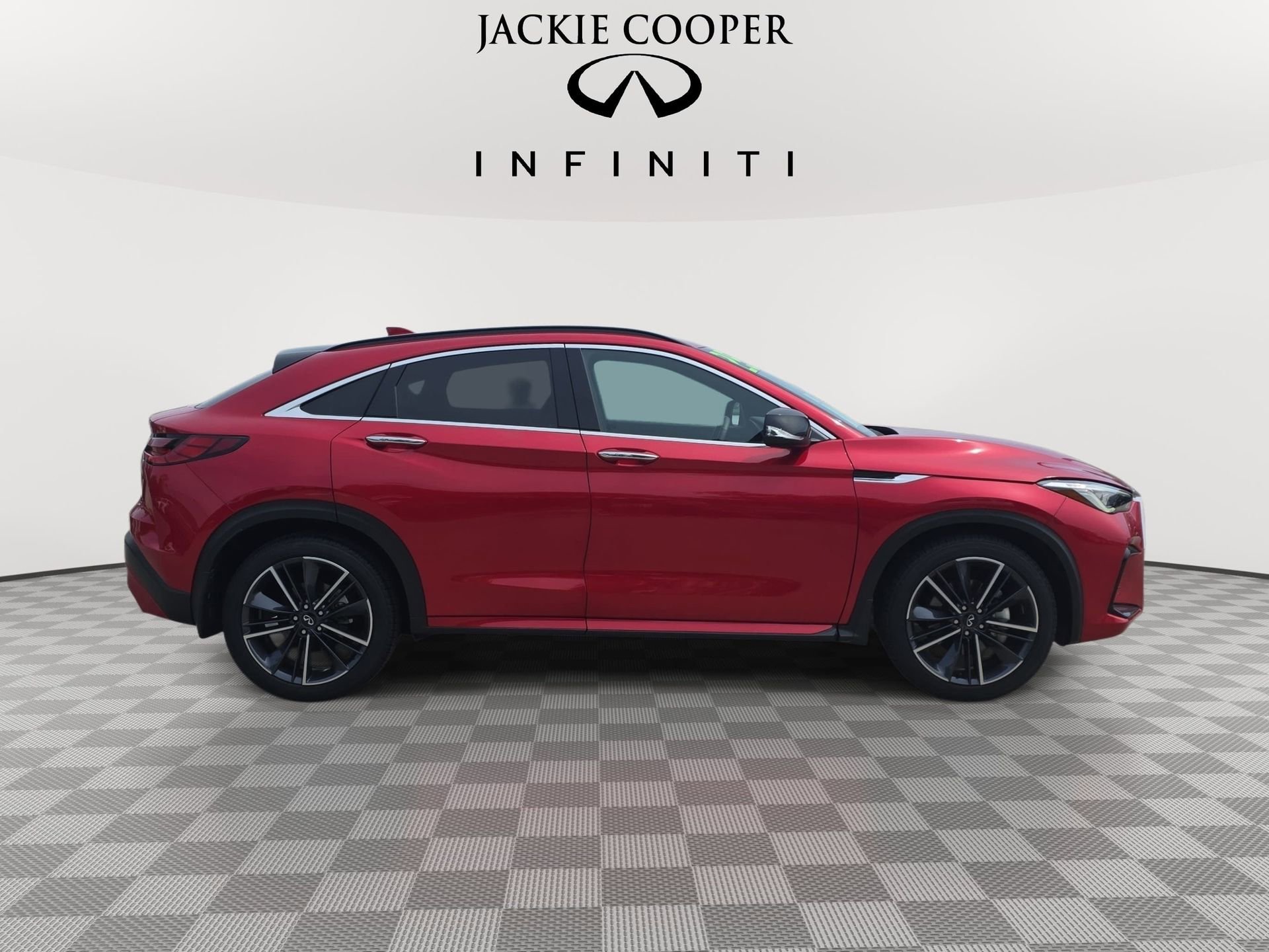 Certified 2025 INFINITI QX55 Essential AWD/4WD image 4