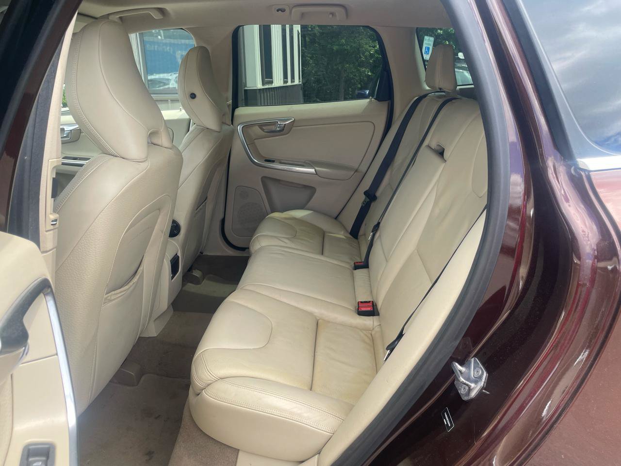 Used 2014 Volvo XC60 T6 AWD/4WD image 9