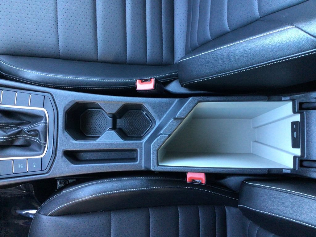 Used 2024 Volkswagen Jetta SE FWD image 29