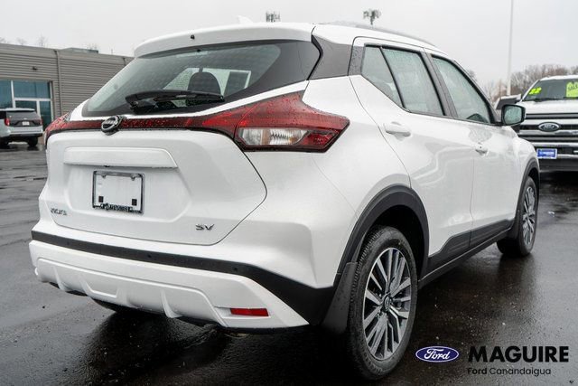Used 2024 Nissan Kicks SV image 6