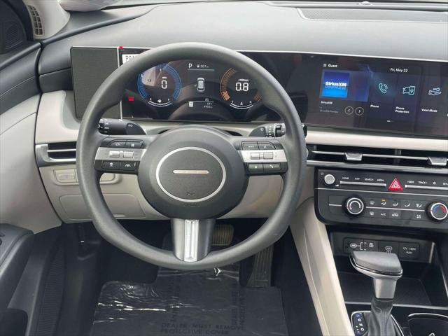 Used 2025 Hyundai Tucson SE AWD/4WD image 13