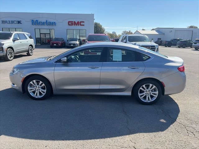 Used 2017 Chrysler 200 Limited Platinum FWD image 3
