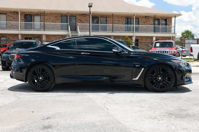 Used 2017 INFINITI Q60 3.0t w/ Premium Plus Package 3.0T RWD image 16
