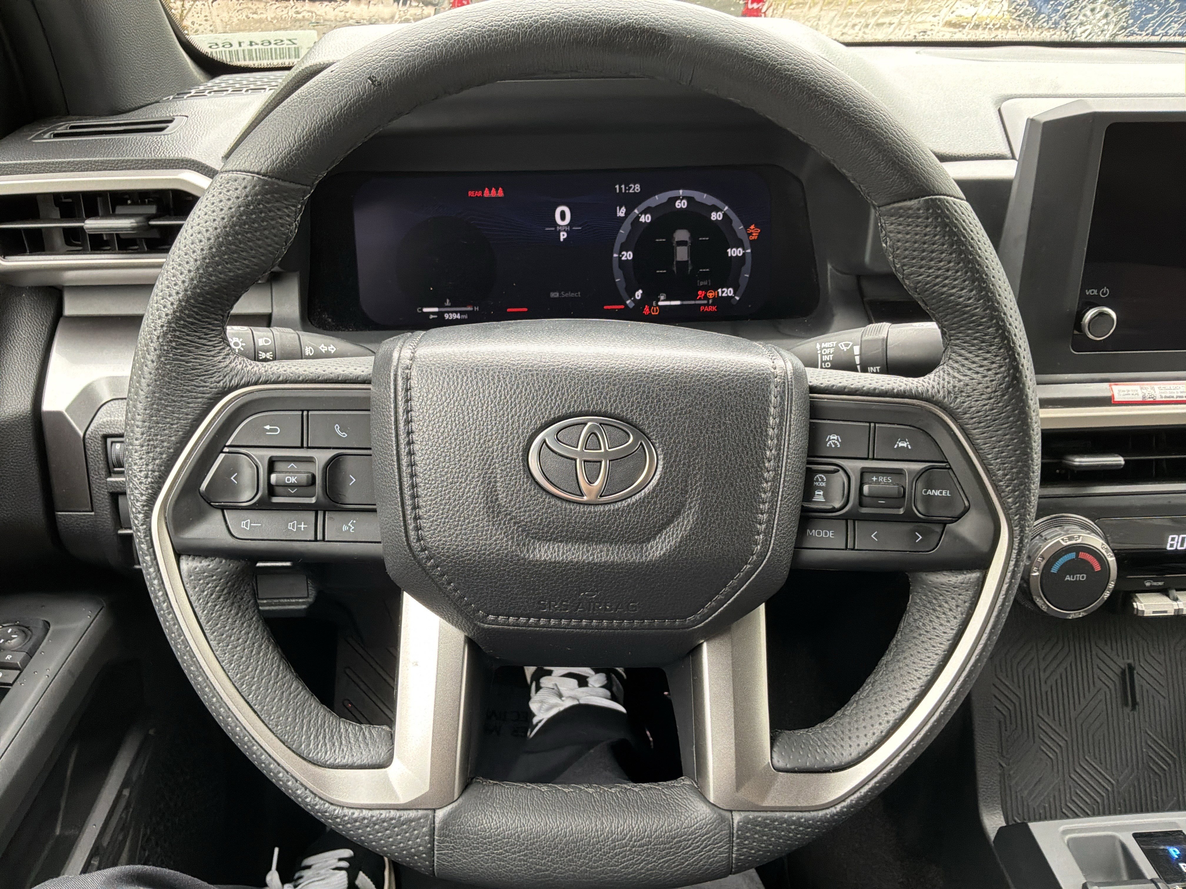 Used 2025 Toyota Tacoma TRD Off-Road AWD/4WD image 18