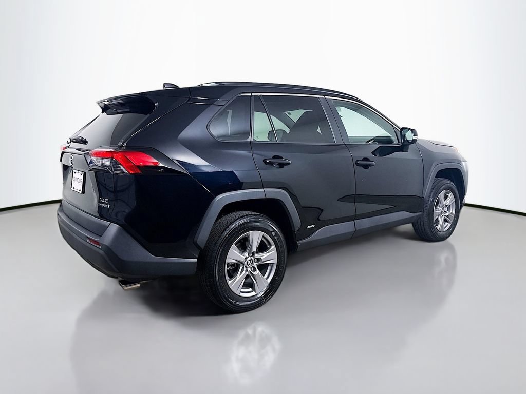 Used 2024 Toyota RAV4 XLE w/ Convenience Package AWD/4WD image 7