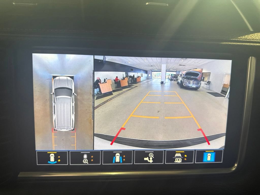 Used 2021 GMC Yukon XL Denali w/ Denali Ultimate Package AWD/4WD image 39