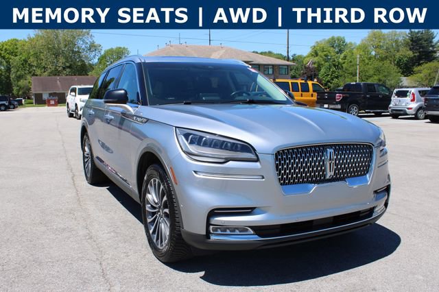 Used 2020 Lincoln Aviator Reserve w/ Equipment Group 201A AWD/4WD image 2