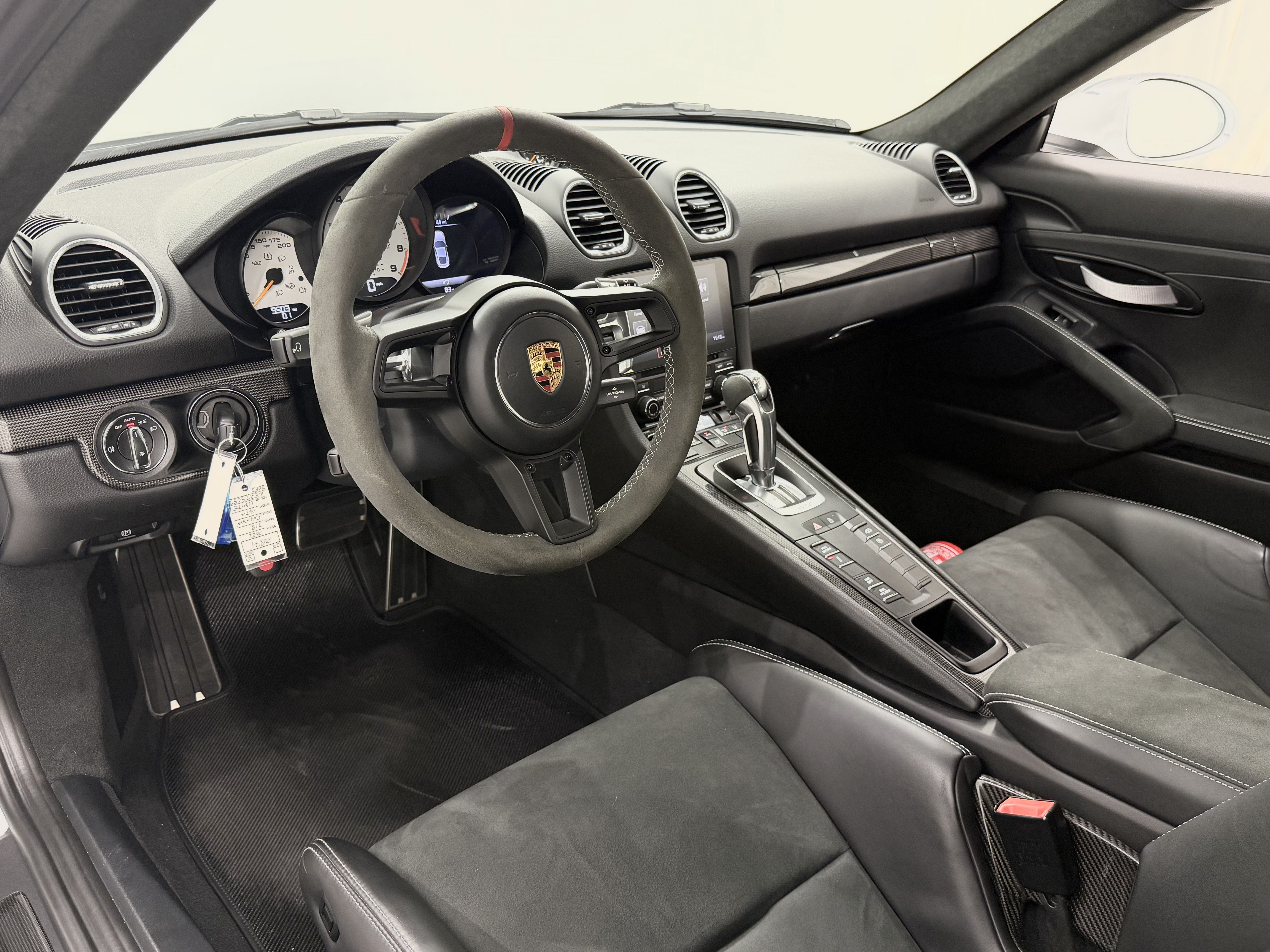 Certified 2022 Porsche 718 Cayman GT4 RWD image 4