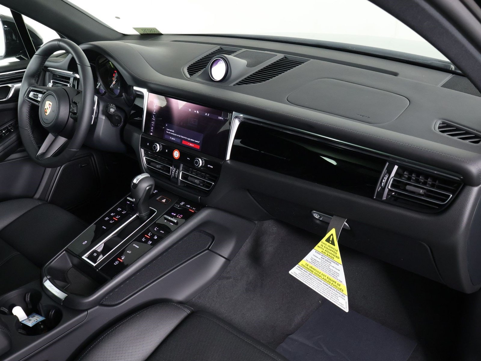 New 2026 Porsche Macan AWD/4WD image 15