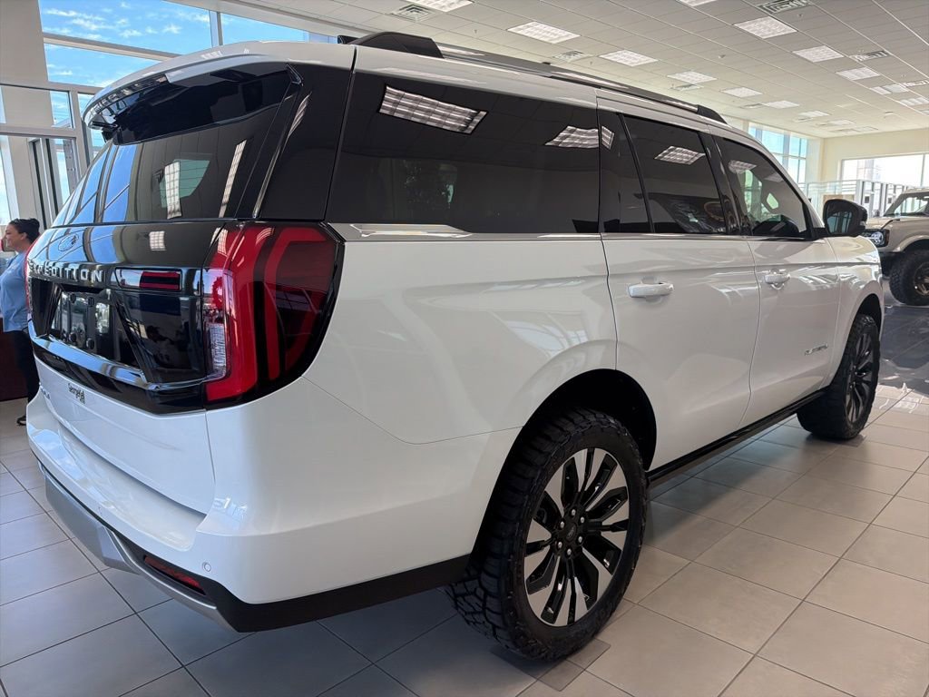 New 2025 Ford Expedition Platinum w/ Driver's Package image 5