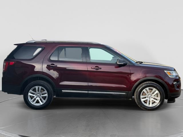 Used 2019 Ford Explorer XLT w/ Equipment Group 202A image 2