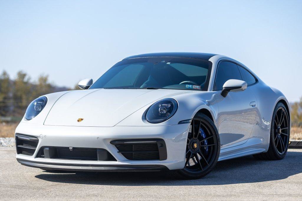 Used 2023 Porsche 911 Carrera GTS image 1